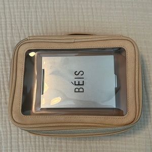 Beis on the go essentials case